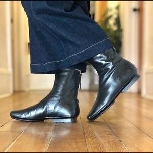 🖤BISOU BISOU | BLACK LEATHER ANKLE BOOTS W ZIPPER